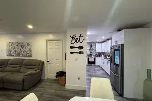 10660 SW 164th St, Miami, FL 33157 - Photo 4