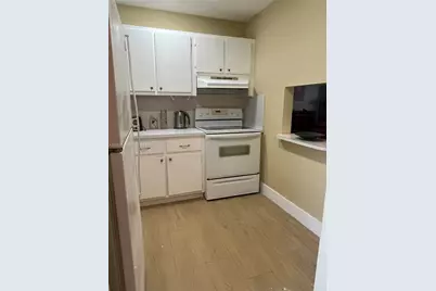 8135 Sunrise Lakes Blvd #308, Sunrise, FL 33322 - Photo 10