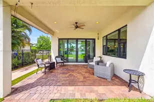 11326 SW 12th St, Pembroke Pines, FL 33025 - Photo 24