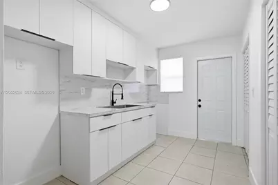 10841 NW 8th Ave, Miami, FL 33168 - Photo 24