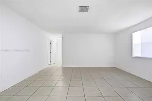 10841 NW 8th Ave, Miami, FL 33168 - Photo 22