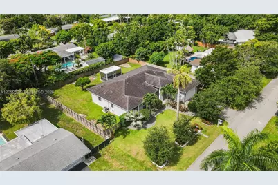 9340 SW 177th St #-, Palmetto Bay, FL 33157 - Photo 4