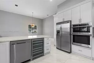 9340 SW 177th St, Palmetto Bay, FL 33157 - Photo 18