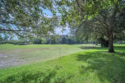 7956 Eastlake Dr #F, Boca Raton, FL 33433 - Photo 6