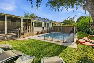 10795 SW 34th St, Miami, FL 33165 - Photo 20