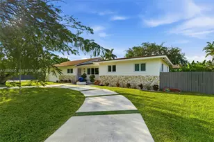 10795 SW 34th St, Miami, FL 33165 - Photo 48