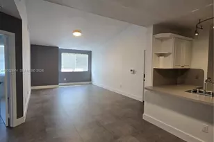 18324 NW 68th Ave, Hialeah, FL 33015 - Photo 2