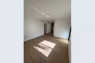 1353 NW 5th St #1, Miami, FL 33125 - Photo 6