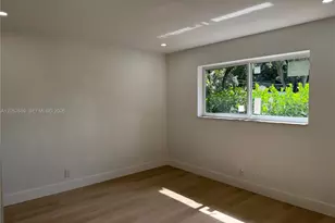 890 SW 28th St, Fort Lauderdale, FL 33315 - Photo 8