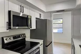 890 SW 28th St, Fort Lauderdale, FL 33315 - Photo 2