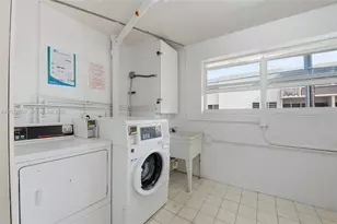 1450 NE 170th St, North Miami Beach, FL 33162 - Photo 20