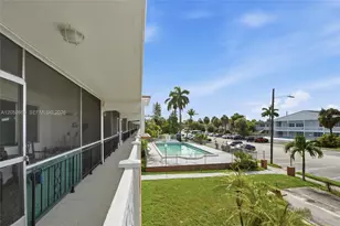 1450 NE 170th St, North Miami Beach, FL 33162 - Photo 22