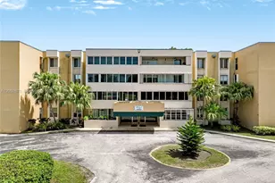 6861 SW 147th Ave, Miami, FL 33193 - Photo 2