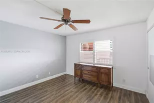 9501 Sunrise Lakes Blvd, Sunrise, FL 33322 - Photo 18