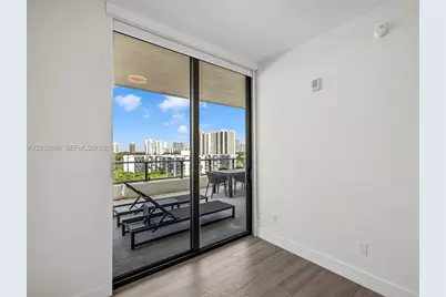 2960 NE 207th St #811, Aventura, FL 33180 - Photo 24