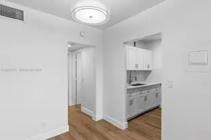 230 SW 11th Ave, Hallandale Beach, FL 33009 - Photo 10