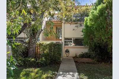 14293 Kendale Lakes Cir #14293, Miami, FL 33183 - Photo 1