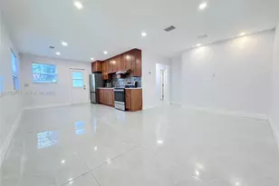 940 NW 32nd Ct, Miami, FL 33125 - Photo 2