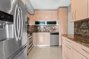 500 Bayview Dr, Sunny Isles Beach, FL 33160 - Photo 12