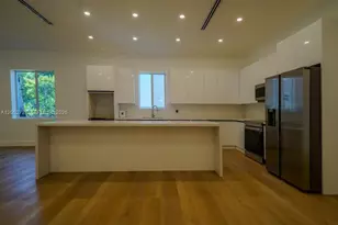 112 NW 24th Ct, Miami, FL 33125 - Photo 14