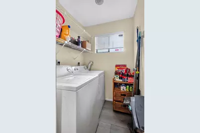 2377 N 37th Ave, Hollywood, FL 33021 - Photo 14