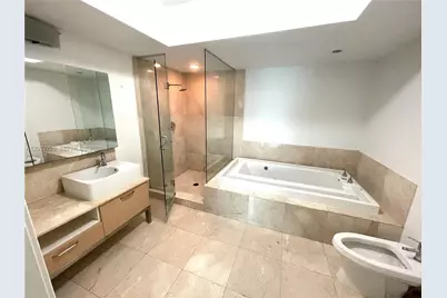 218 SE 14th St #1004, Miami, FL 33131 - Photo 18