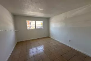 1015 NW 45th Ave, Miami, FL 33126 - Photo 10