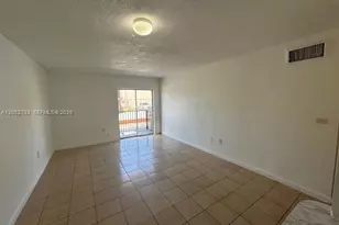 1015 NW 45th Ave, Miami, FL 33126 - Photo 6