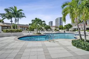 20281 E Country Club Dr, Aventura, FL 33180 - Photo 42