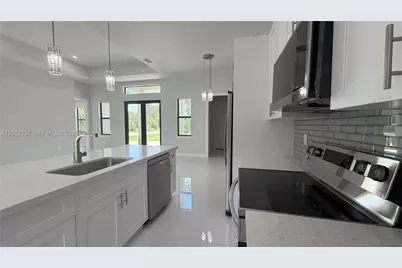 4518 6th Ave SE, Naples, FL 34117 - Photo 6