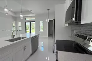 4518 6th Ave SE, Naples, FL 34117 - Photo 6