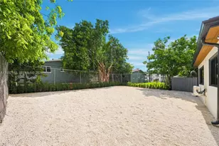 1861 NW 27th St, Miami, FL 33142 - Photo 22