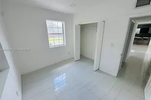 516 Lavilla Dr, Miami Springs, FL 33166 - Photo 10