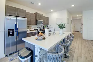 789 SE 16th Ct, Homestead, FL 33034 - Photo 8