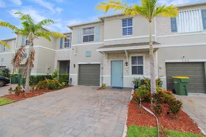 789 SE 16th Ct, Homestead, FL 33034 - Photo 2