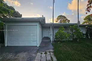 722 S E St, Lake Worth, FL 33460 - Photo 1