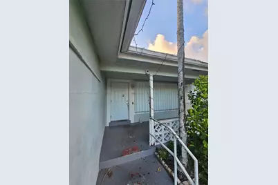 722 S E St, Lake Worth, FL 33460 - Photo 2
