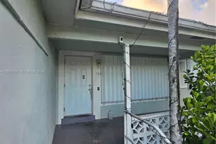 722 S E St, Lake Worth, FL 33460 - Photo 2
