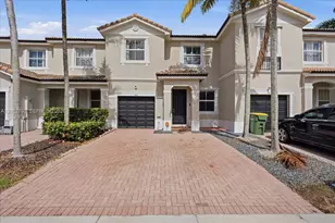 976 NE 42nd Ave, Homestead, FL 33033 - Photo 1