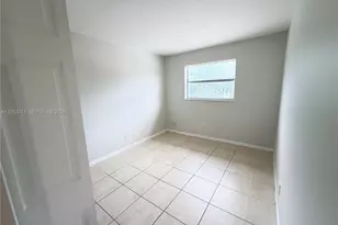 101 NE 41st St, Oakland Park, FL 33334 - Photo 18