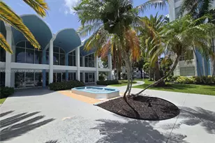 484 NW 165th St Rd, Miami, FL 33169 - Photo 22