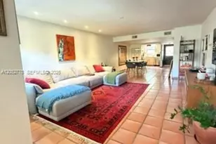 1507 NE 105th St, Miami Shores, FL 33138 - Photo 2