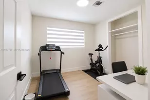7131 SW 6th St, Pembroke Pines, FL 33023 - Photo 24