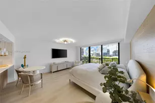 540 Brickell Key Dr, Miami, FL 33131 - Photo 2