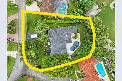 8541 N Lake Dasha Dr, Plantation, FL 33324 - Photo 46