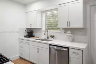 1125 99th St, Bay Harbor Islands, FL 33154 - Photo 8