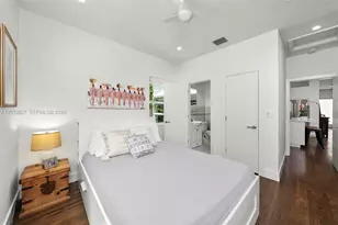 9172 Carlyle Ave, Surfside, FL 33154 - Photo 34