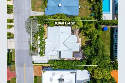 9172 Carlyle Ave, Surfside, FL 33154 - Photo 8