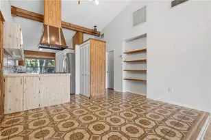 10680 Cherry Ave, Pembroke Pines, FL 33026 - Photo 10