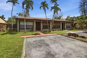 10680 Cherry Ave, Pembroke Pines, FL 33026 - Photo 1